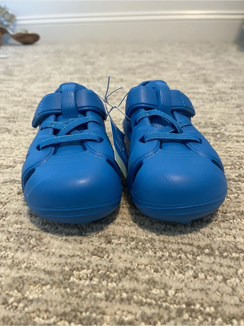 Stride Rite Poseidon Sneaker NEW